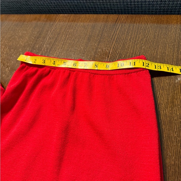 St. John Collection by Marie Gray size 2, 4 Christmas red - Picture 8 of 14